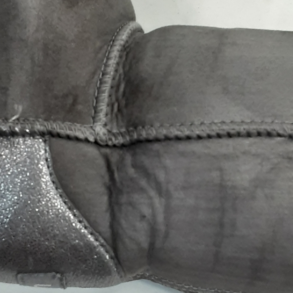 UGG Kids Classic Short Boots in Gray - Picture 10 of 12